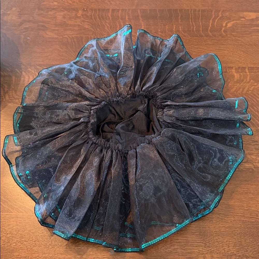 Glamour Costumes Small child. Sparkling Black & Teal Kids Dance Costume Dress-up